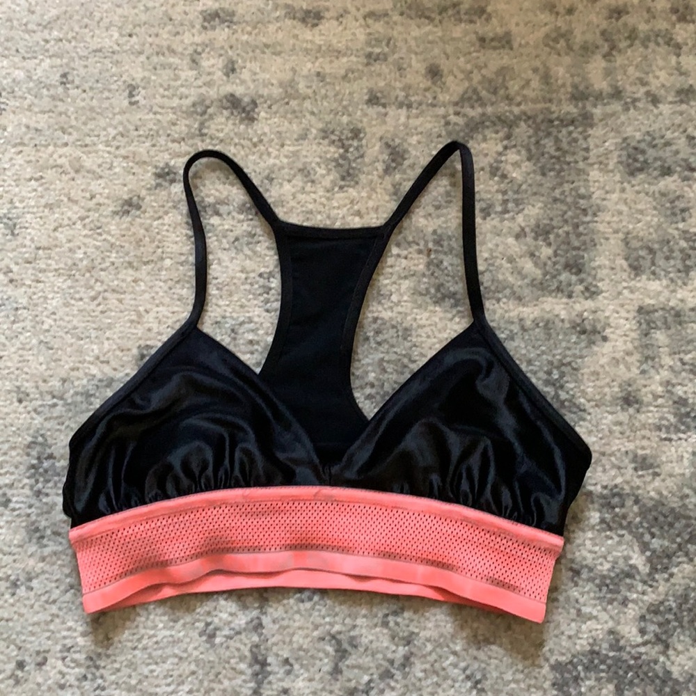 Koral Maddox Infinity sports bra